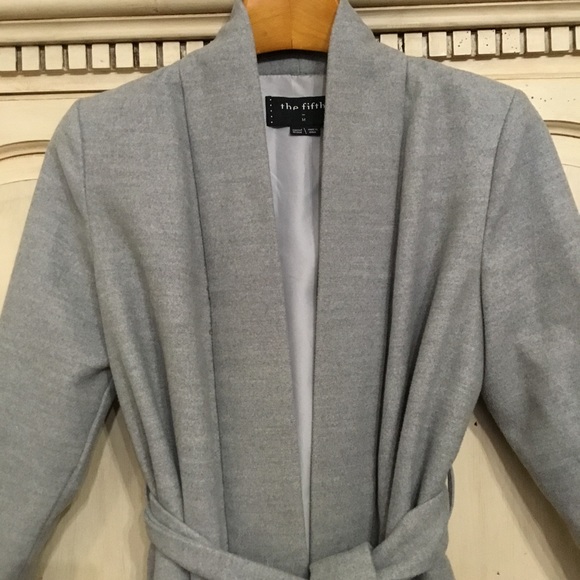 The Fifth Label Women’s Light Gray Minimalist Coat Size M EUC - Picture 3 of 8